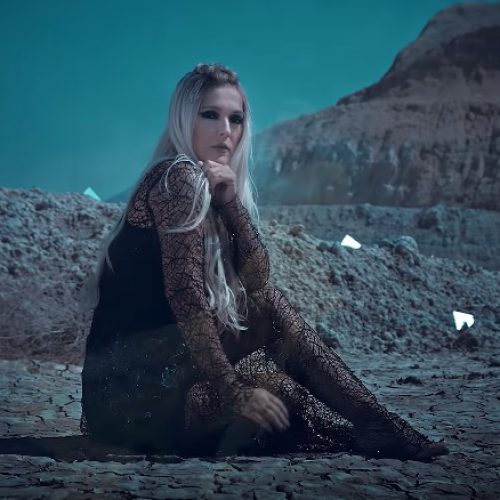 Demet Akalın